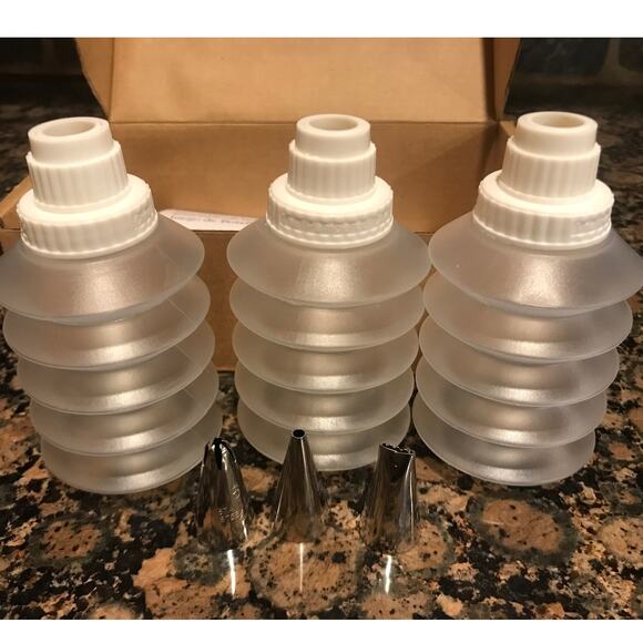 The Pampered Chef Decorator Bottle Set #1585 - Picture 3 of 5